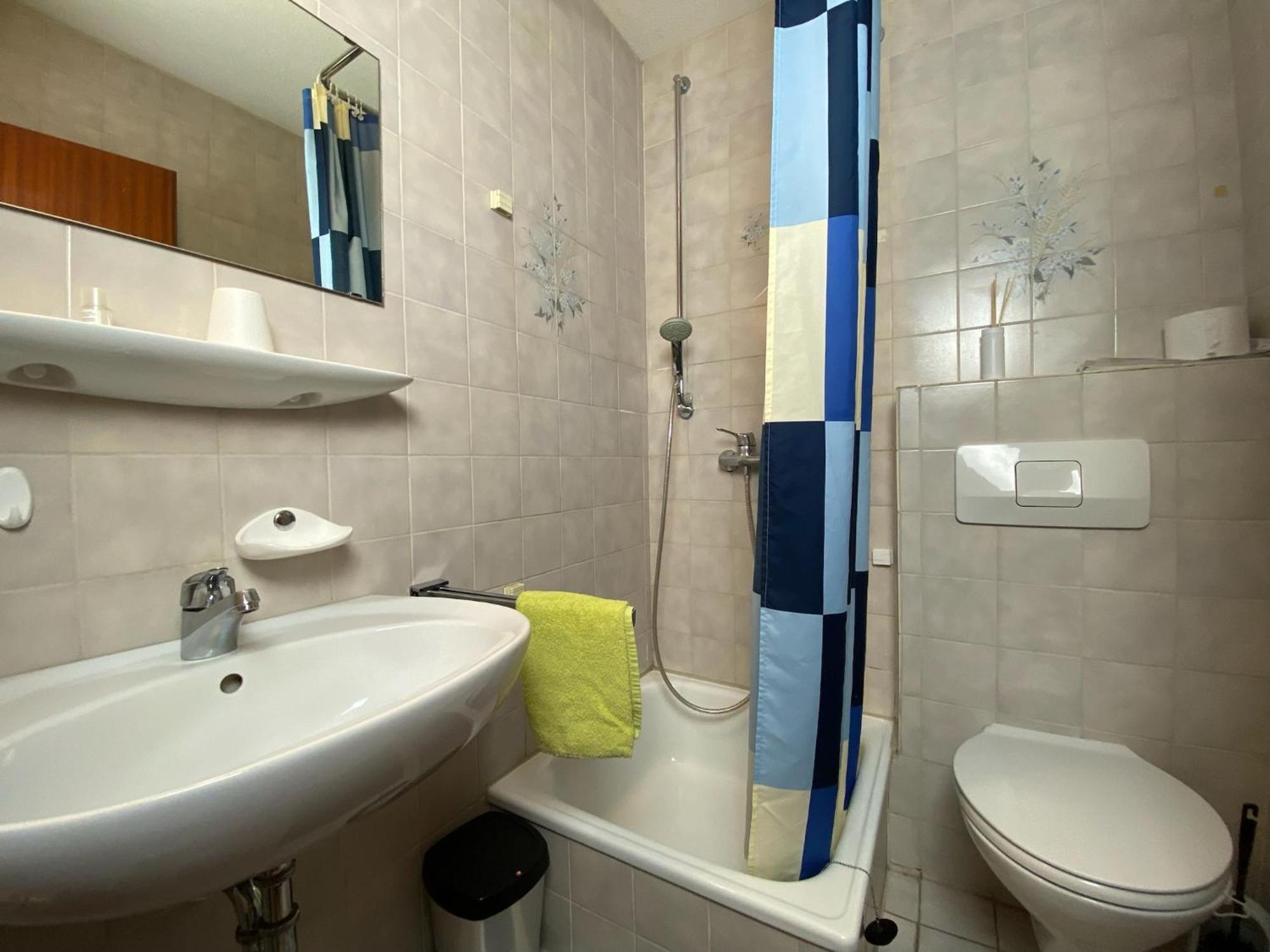 Adler Guest house Owingen